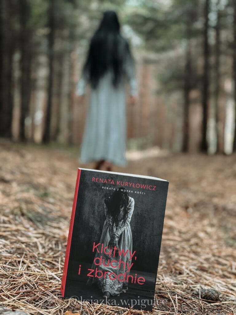 okładka groza klątwy duchy i zbrodnie renata kuryłowicz