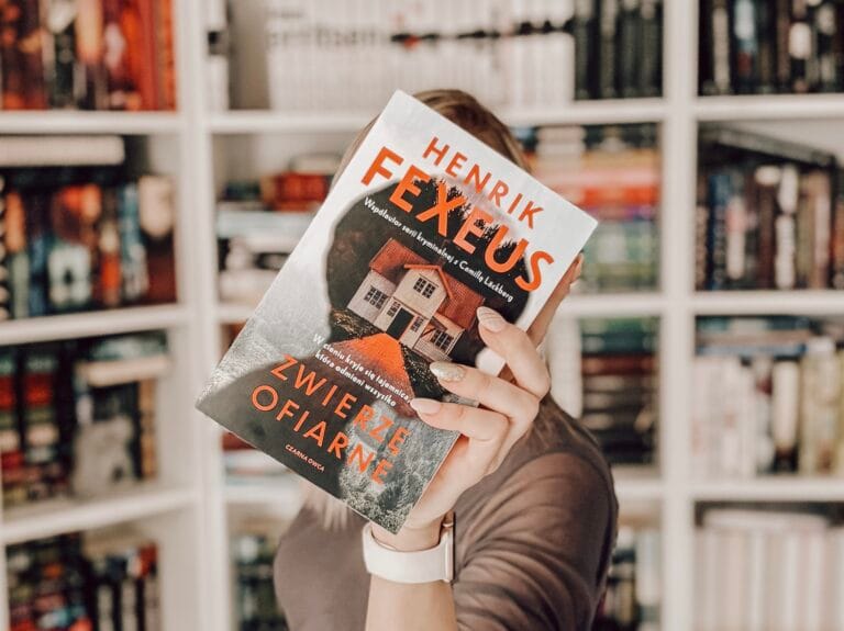 okładka zwierzę ofiarne