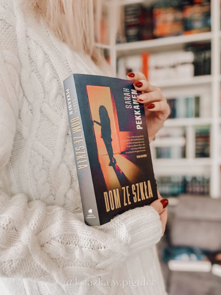 dom ze szkła okładka