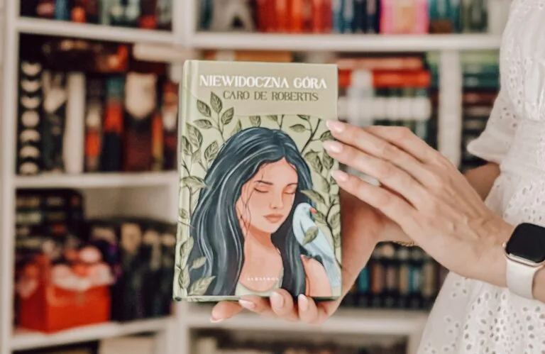 niewidoczna góra okładka